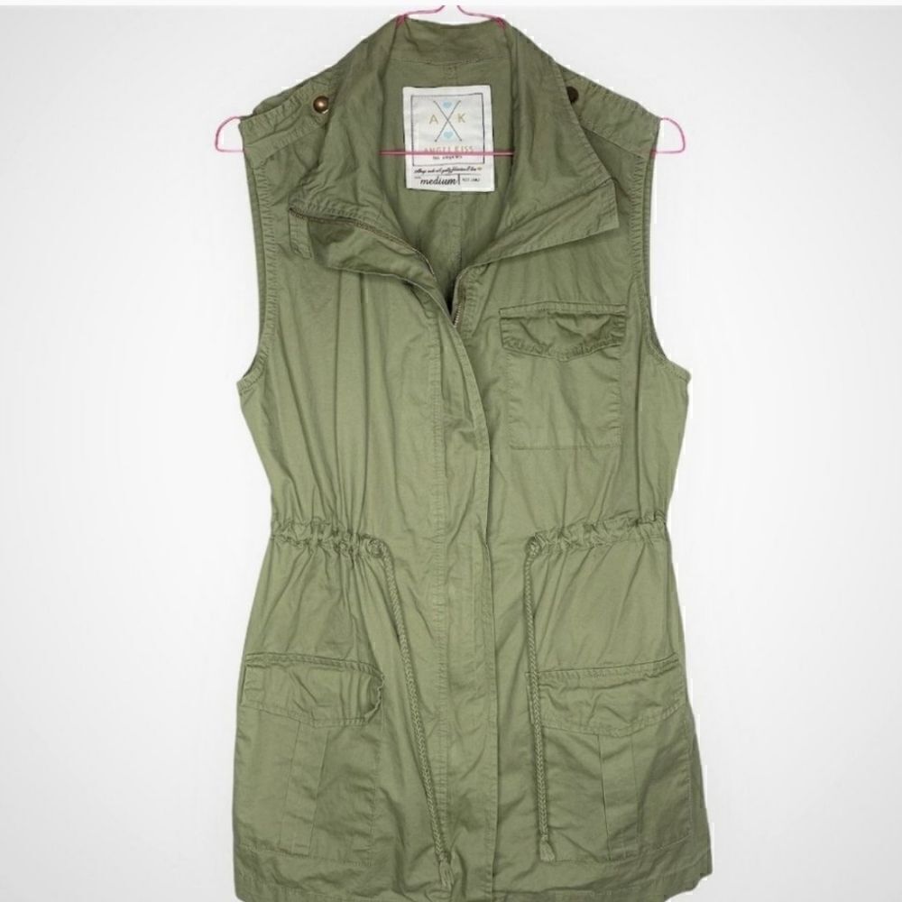 Spring Staple Piece - image 2